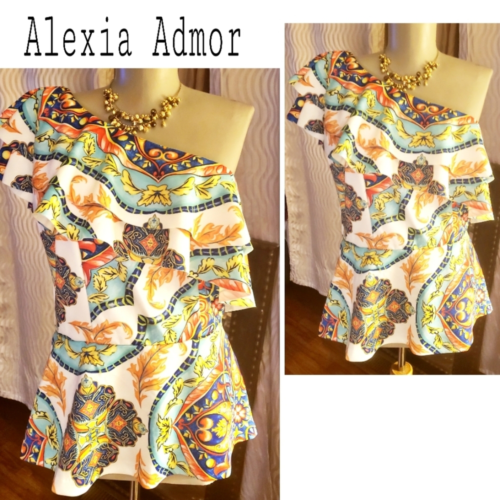 Alexia Admore greecian print one shoulder peplum